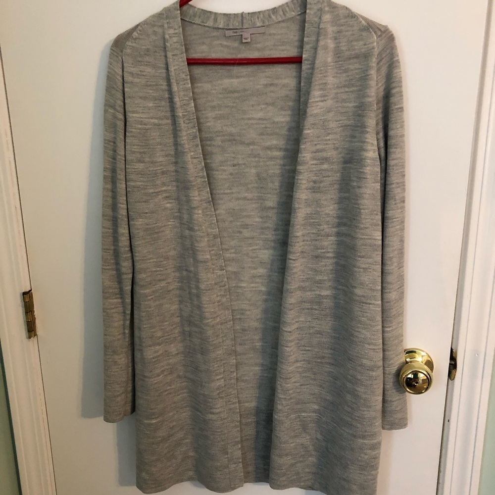 Gap sweater!! Size small!! Nwot